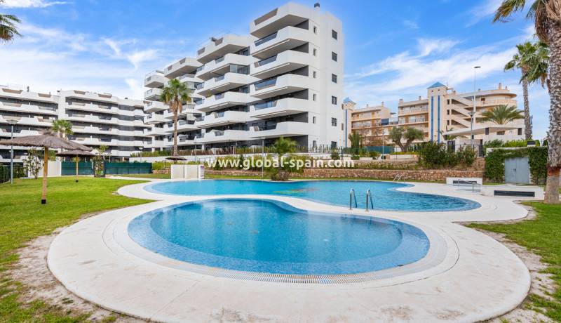 Apartament - Odsprzedaż - Arenales Del Sol - Arenales Del Sol