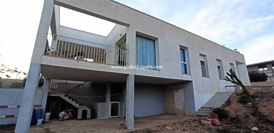 Resale - Country Property/Finca - Alicante