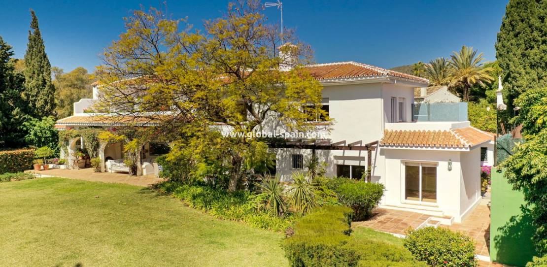 Resale - House - Detached Villa - Calahonda - Costa del Sol