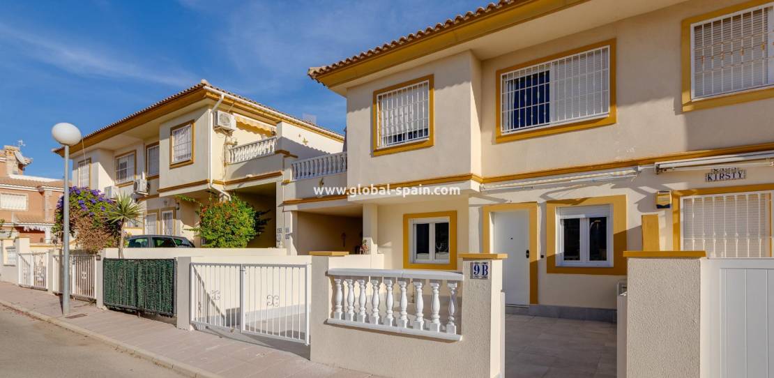 Resale - House - Orihuela Costa - Playa Flamenca