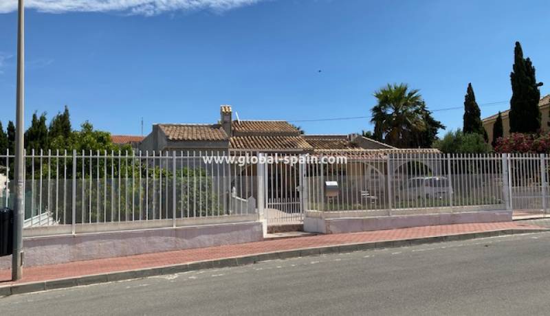 Villa - Resale - Alicante - El Chaparral