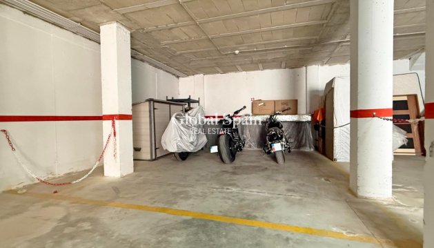 AIRE DE STATIONNEMENT / GARAGE - Revente - ORIHUELA COSTA -
                Lomas de Cabo Roig