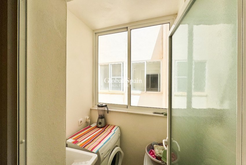 Alquiler a corto plazo - Apartamento -
PLAYA FLAMENCA - Zeniamar