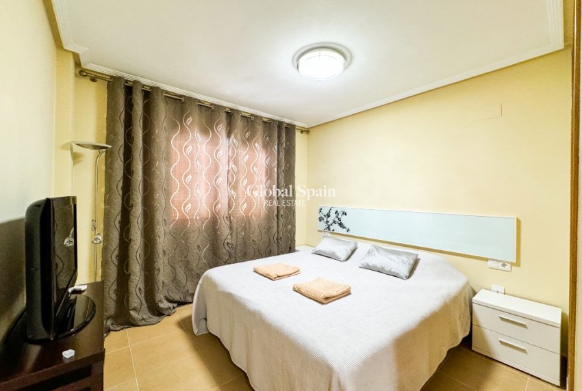 Alquiler a corto plazo - Apartamento -
PLAYA FLAMENCA - Zeniamar