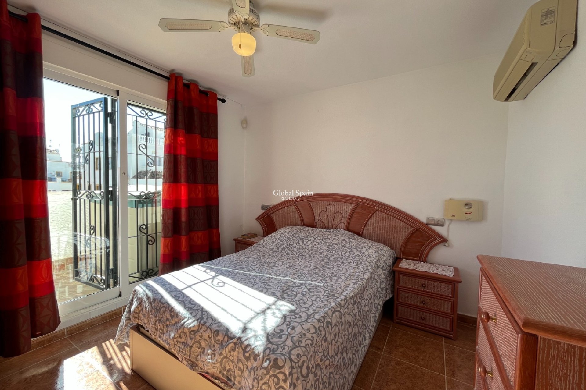 Alquiler a corto plazo - VILLA -
ORIHUELA COSTA - Dream Hills