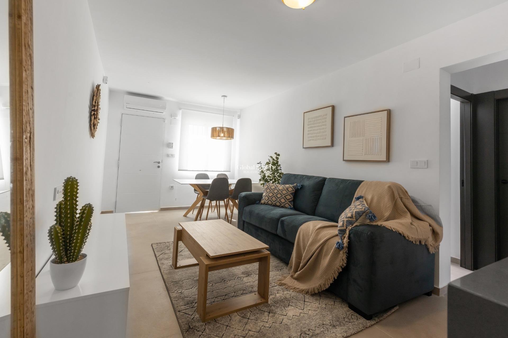 Alquiler a largo plazo - APARTAMENTO -
TORREVIEJA - Zona los Frutales