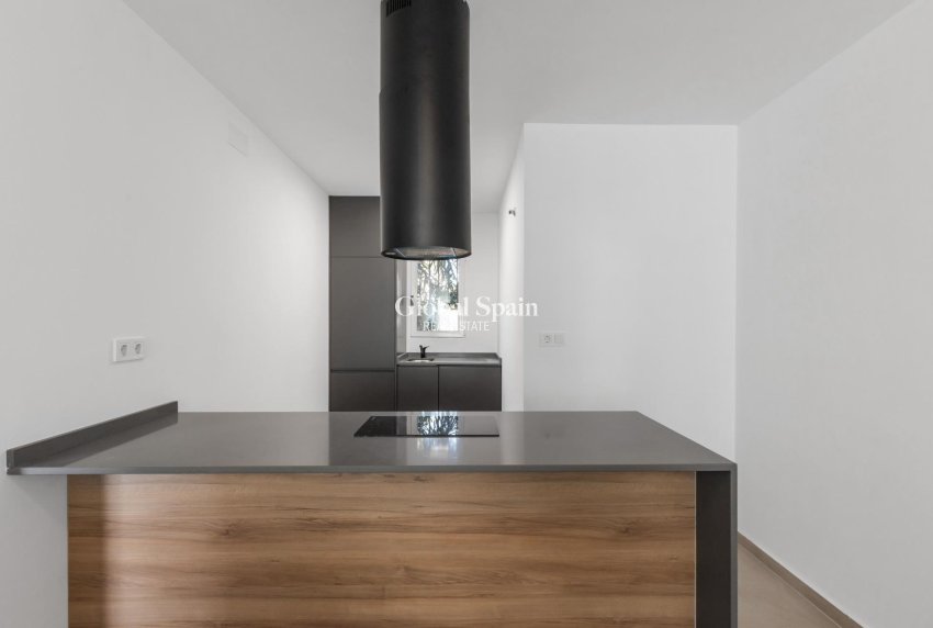 Alquiler a largo plazo - APARTAMENTO -
TORREVIEJA - Zona los Frutales