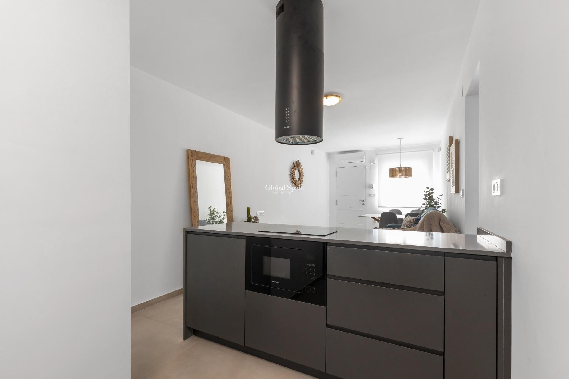 Alquiler a largo plazo - APARTAMENTO -
TORREVIEJA - Zona los Frutales