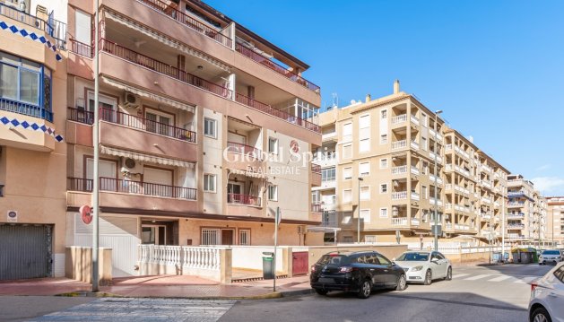 Apartament - Odsprzedaż - GUARDAMAR DEL SEGURA -
                Pueblo
