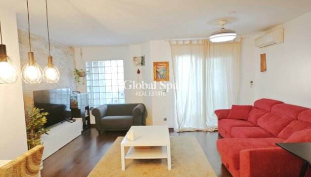 APARTAMENTO - Venta - DENIA -
                Center