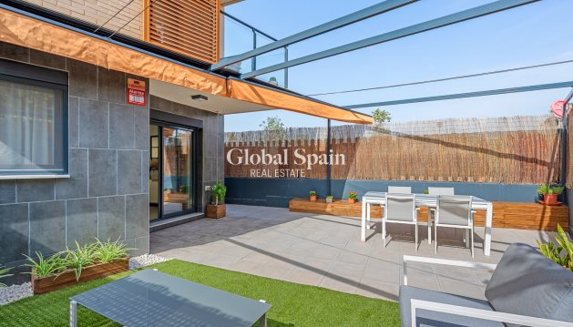 APARTAMENTO - Venta - EL CAMPELLO -
                Muchavista