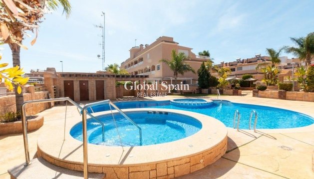 APARTAMENTO - Venta - Orihuela Costa -
                Los Dolses