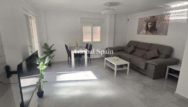 APARTAMENTO - Venta - TORREVIEJA -
                Acequion