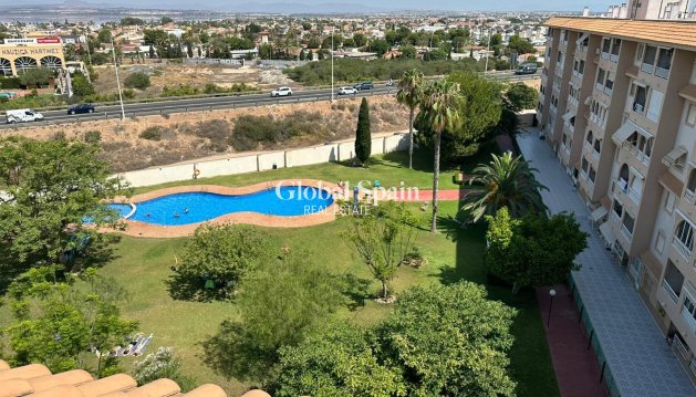 APARTAMENTO - Venta - TORREVIEJA -
                Center