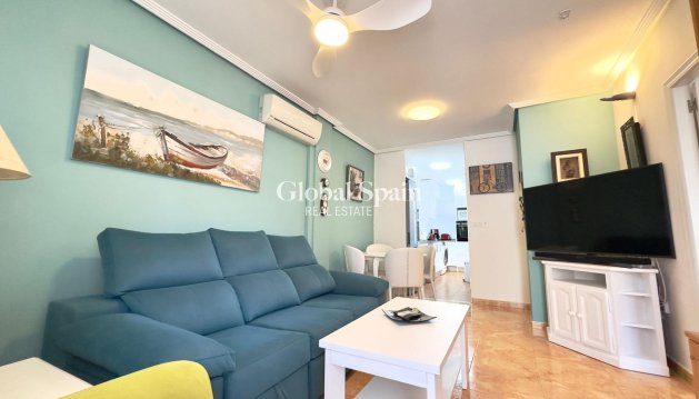 APARTAMENTO - Venta - TORREVIEJA -
                Center
