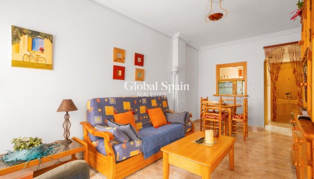 Apartamento - Venta - TORREVIEJA -
                Centro