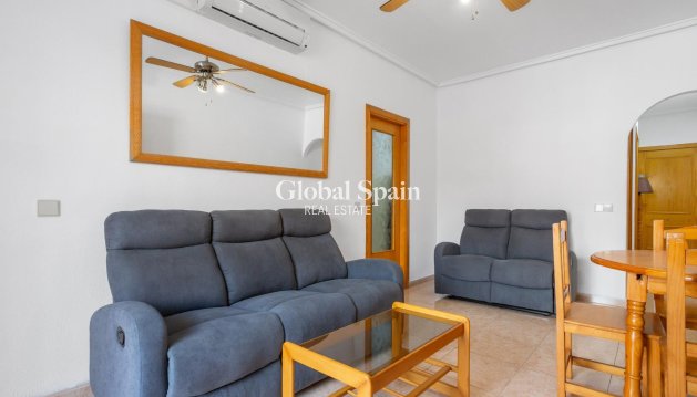 Apartamento - Venta - TORREVIEJA -
                Centro