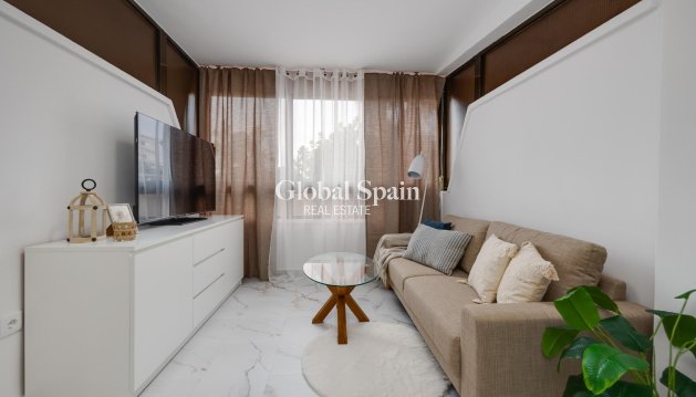 APARTAMENTO - Venta -
                TORREVIEJA - GSR-80389