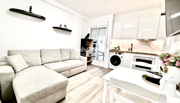 APARTAMENTO - Venta - TORREVIEJA -
                La Mata pueblo