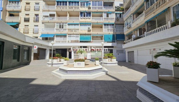 APARTAMENTO - Venta - TORREVIEJA -
                Playa de los Locos