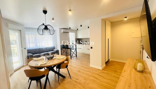 APARTAMENTO - Venta - TORREVIEJA -
                Playa del Cura