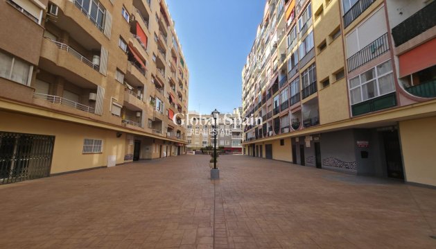 APARTAMENTO - Venta - TORREVIEJA -
                Playa del Cura