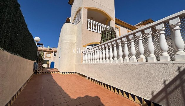 APARTAMENTO - Venta - TORREVIEJA -
                Torrevieja