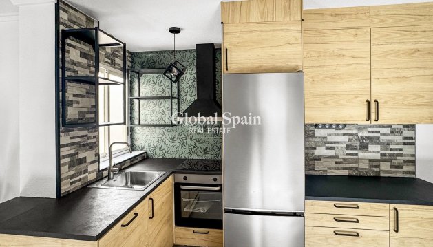APARTAMENTO - Venta - TORREVIEJA -
                Torrevieja