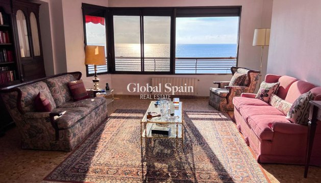 APARTMENT - Resale - ALICANTE -
                Centro