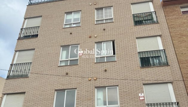 APARTMENT - Resale - ALMORADÍ -
                ALMORADÍ