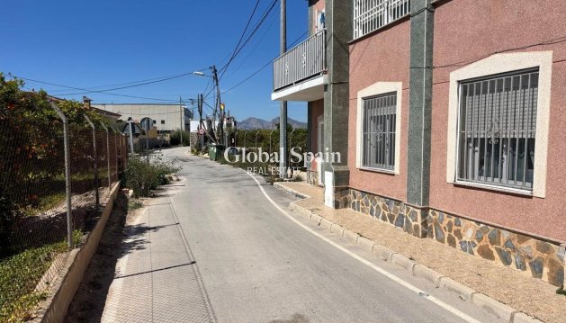 APARTMENT - Resale - BENEJÚZAR -
                Inland