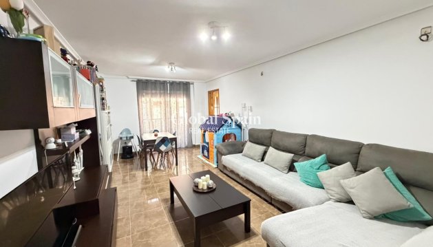 APARTMENT - Resale - BENIJÓFAR -
                Pueblo 4