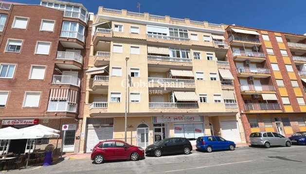APARTMENT - Resale - GUARDAMAR DEL SEGURA -
                GUARDAMAR DEL SEGURA