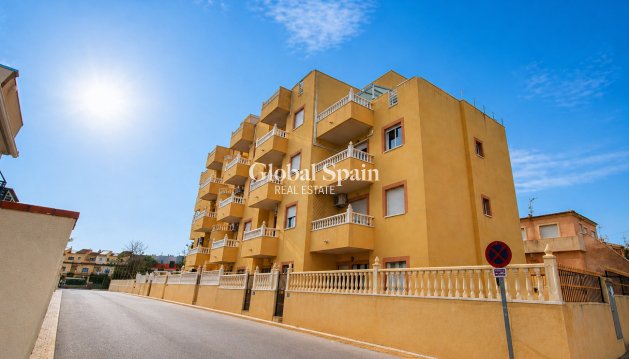 APARTMENT - Resale - Lomas de Caboroig -
                Costa Blanca