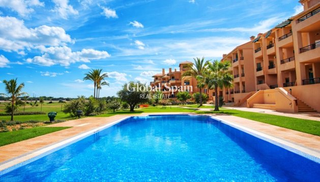 APARTMENT - Resale - LOS ALCÁZARES -
                LOS ALCÁZARES