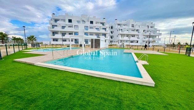 APARTMENT - Resale - LOS ALCÁZARES -
                LOS ALCÁZARES