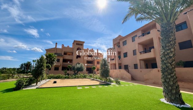 APARTMENT - Resale - LOS ALCÁZARES -
                LOS ALCÁZARES