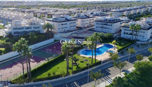 APARTMENT - Resale - MIL PALMERAS  -
                Costa Blanca