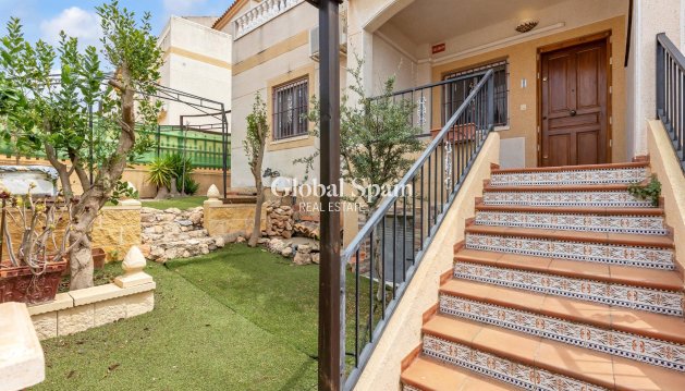 APARTMENT - Resale - ORIHUELA COSTA -
                La Florida