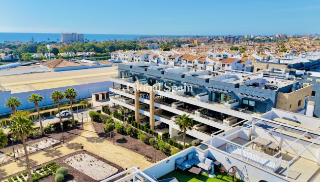 APARTMENT - Resale - PLAYA FLAMENCA -
                Costa Blanca