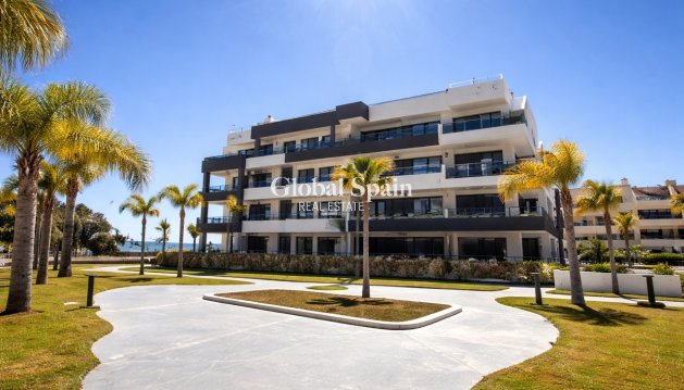 APARTMENT - Resale - PLAYA FLAMENCA -
                Costa Blanca