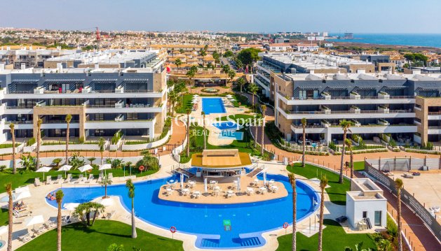 APARTMENT - Resale - PLAYA FLAMENCA -
                Flamenca Village