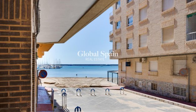 APARTMENT - Resale - TORREVIEJA -
                Acequion
