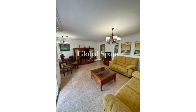 APARTMENT - Resale - TORREVIEJA -
                Center