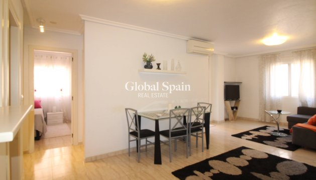 APARTMENT - Resale - TORREVIEJA -
                Center