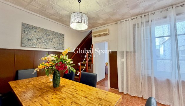 APARTMENT - Resale - TORREVIEJA -
                Center