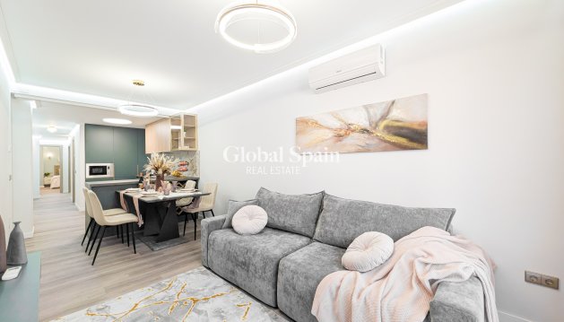 APARTMENT - Resale - TORREVIEJA -
                Costa Blanca