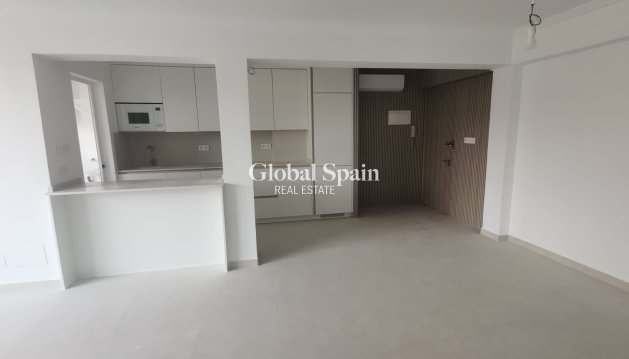 APARTMENT - Resale - TORREVIEJA -
                Costa Blanca