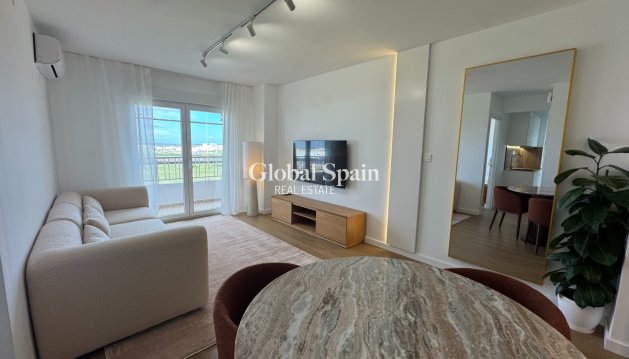APARTMENT - Resale - TORREVIEJA -
                Costa Blanca