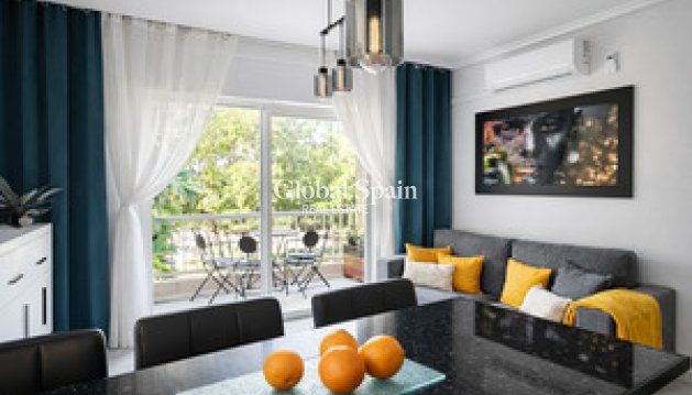 APARTMENT - Resale - TORREVIEJA -
                Costa Blanca